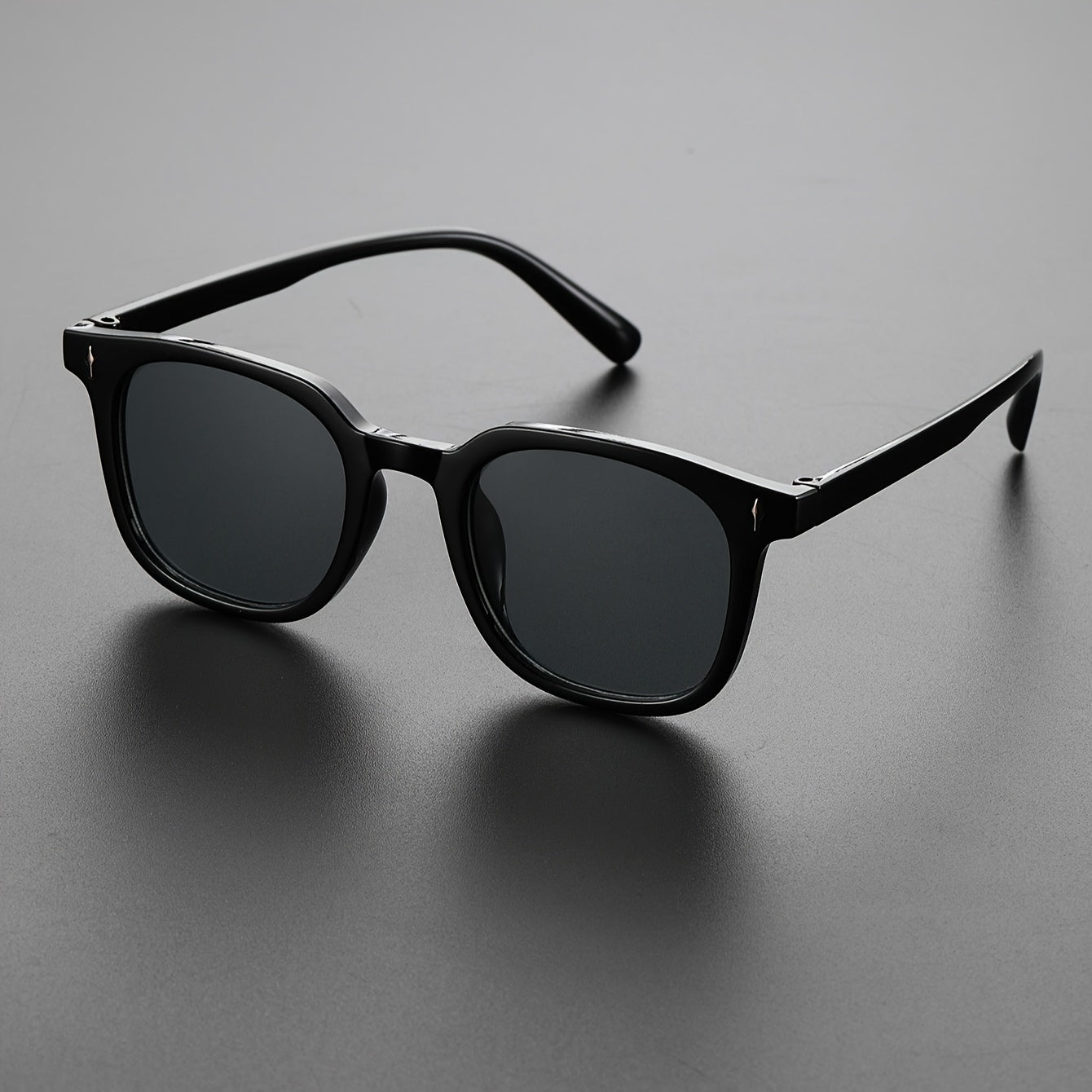 Dallier™ Grey