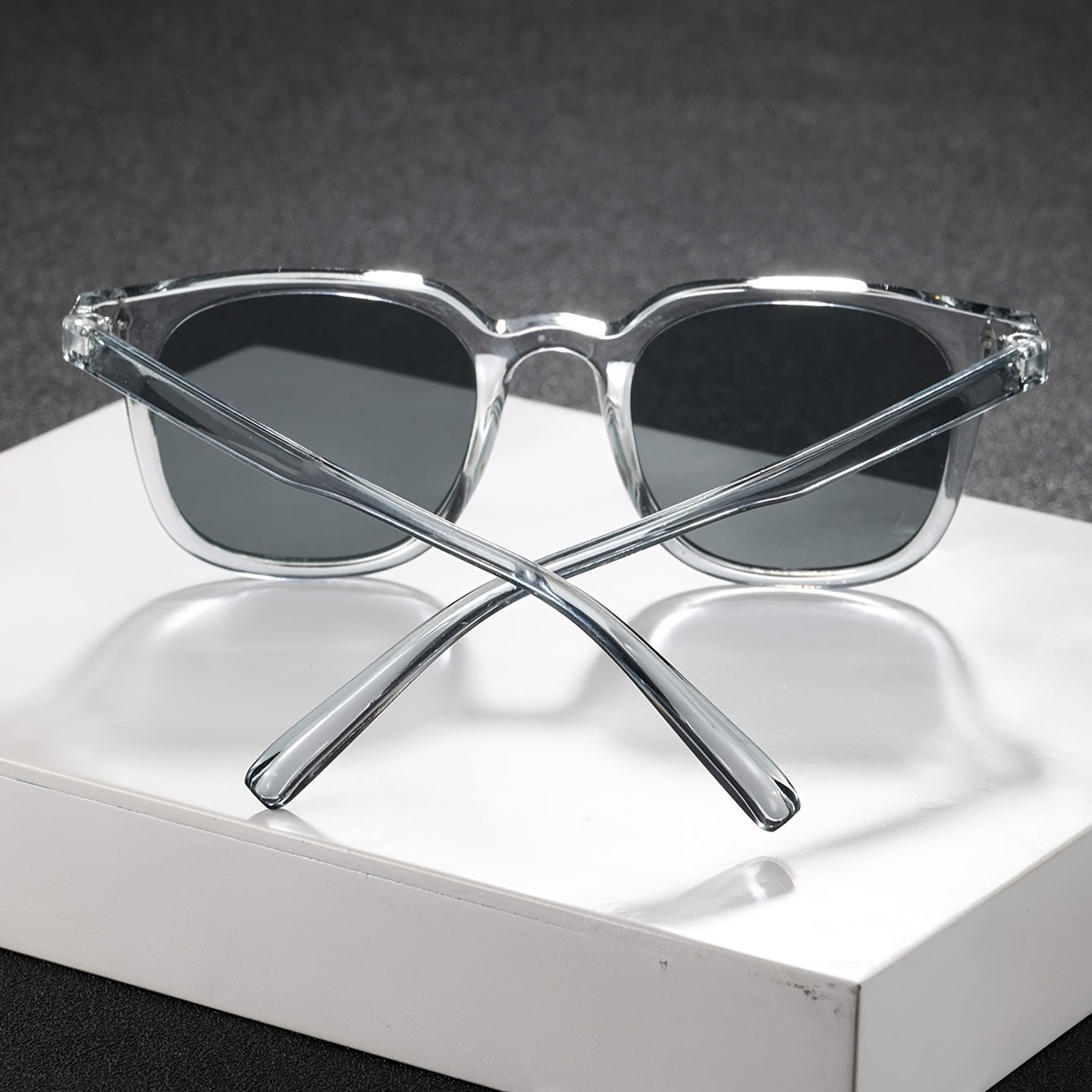 Dallier™ Grey